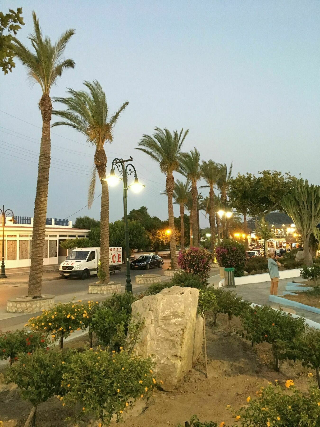 Bivalvia Beach Plus Faliraki Bagian luar foto