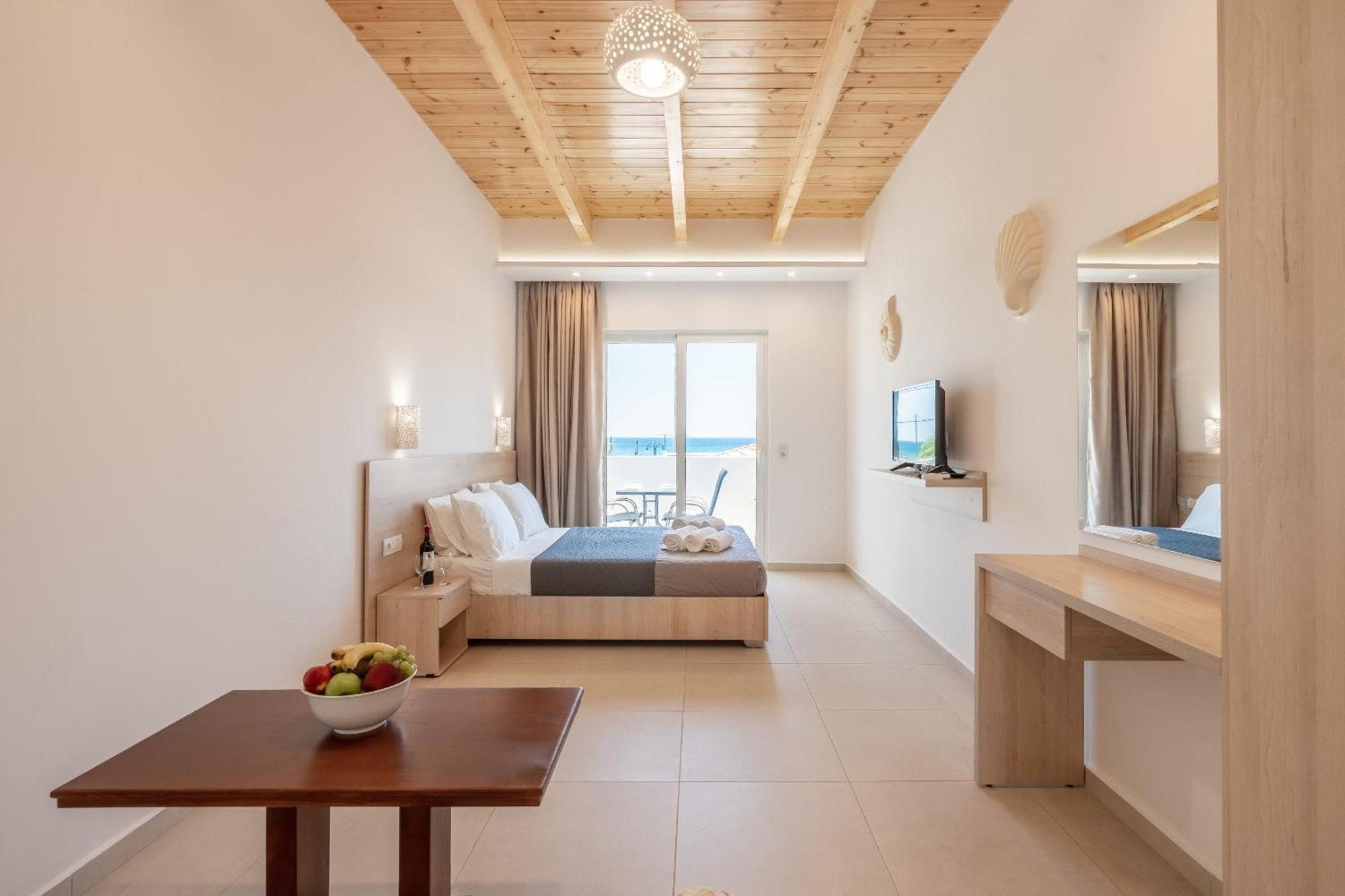 Bivalvia Beach Plus Faliraki Bagian luar foto
