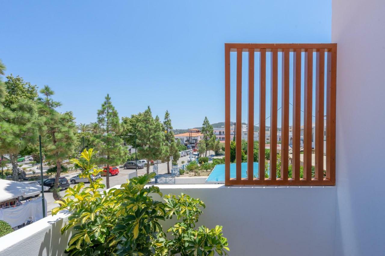 Bivalvia Beach Plus Faliraki Bagian luar foto