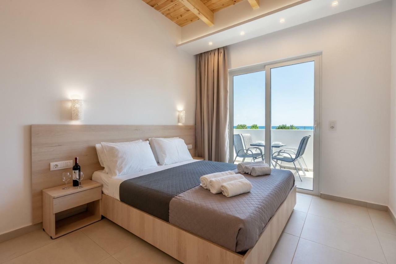 Bivalvia Beach Plus Faliraki Bagian luar foto