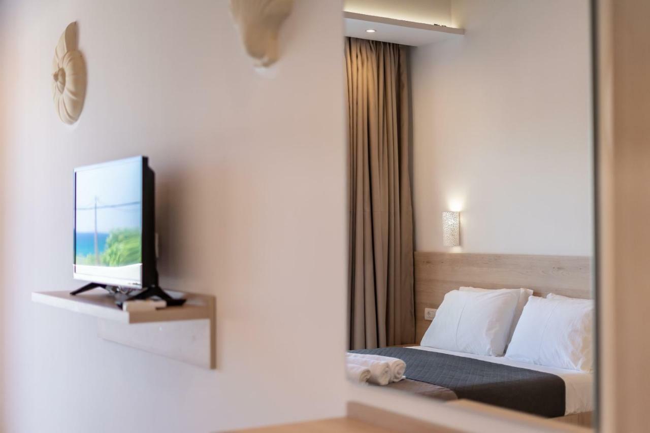 Bivalvia Beach Plus Faliraki Bagian luar foto