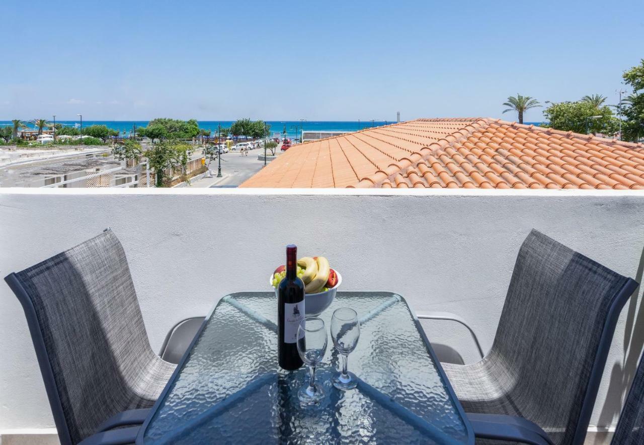 Bivalvia Beach Plus Faliraki Bagian luar foto