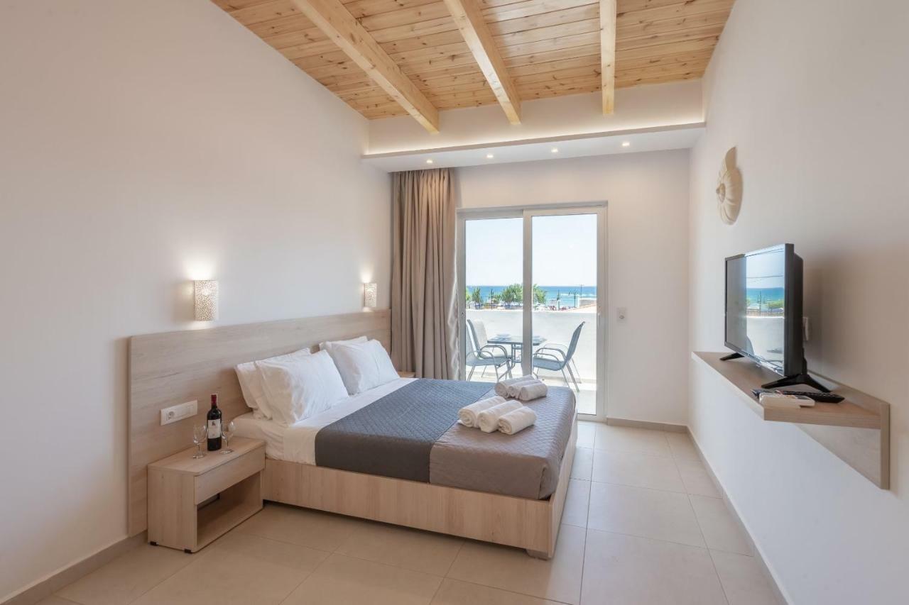 Bivalvia Beach Plus Faliraki Bagian luar foto