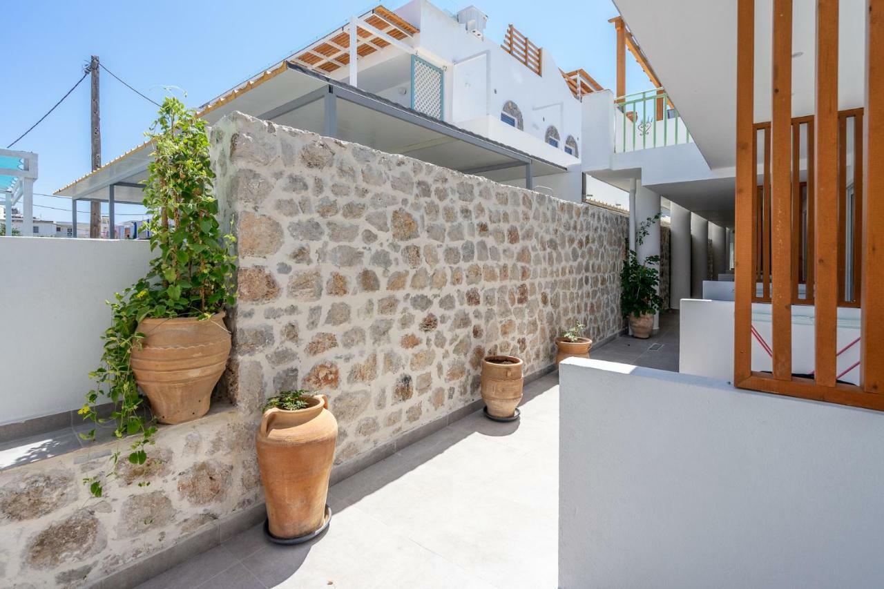 Bivalvia Beach Plus Faliraki Bagian luar foto
